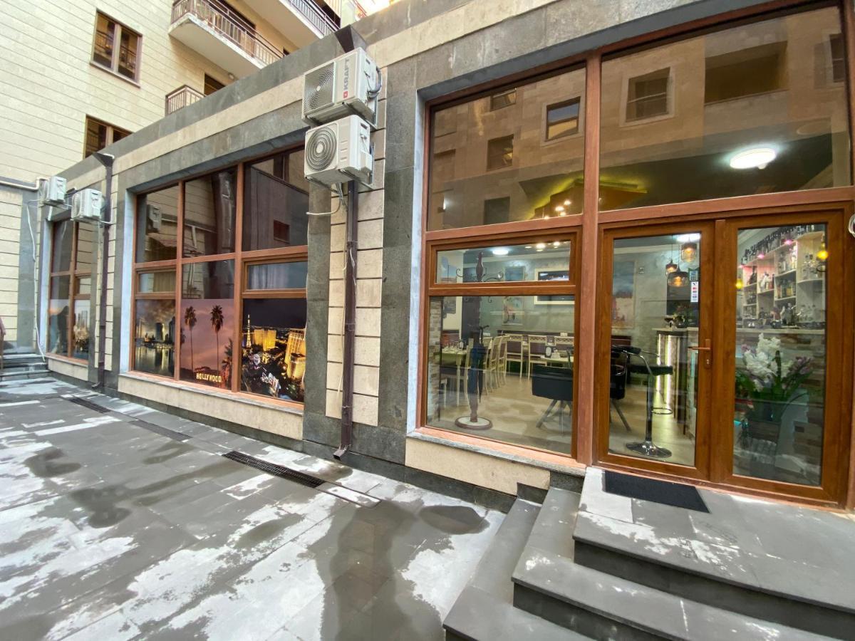 Hotel California Boutique Yerevan Exterior photo